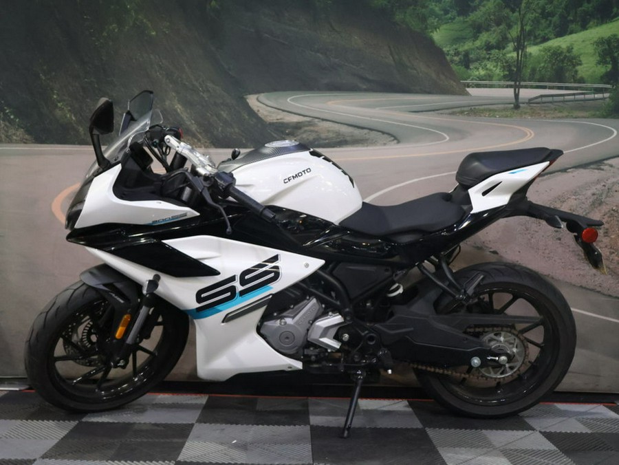 2024 CFMOTO 300SS