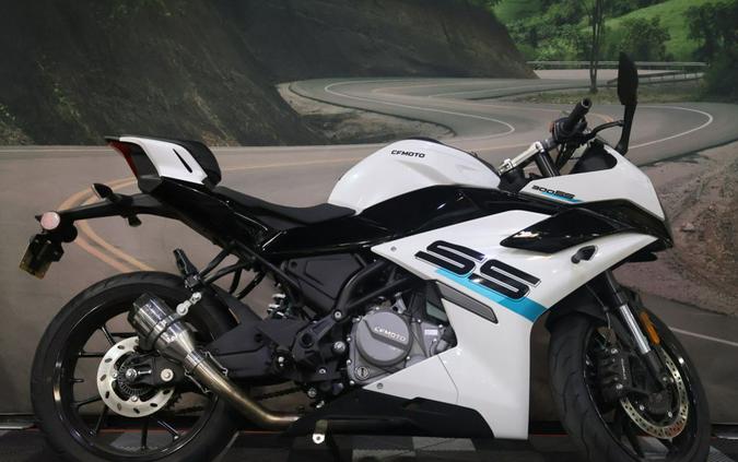 2024 CFMOTO 300SS