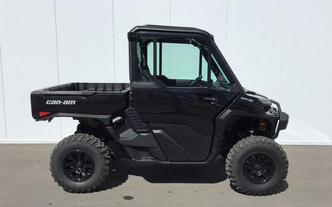 2026 Can-Am® Defender XT CAB HD11 With 10.25 in.display