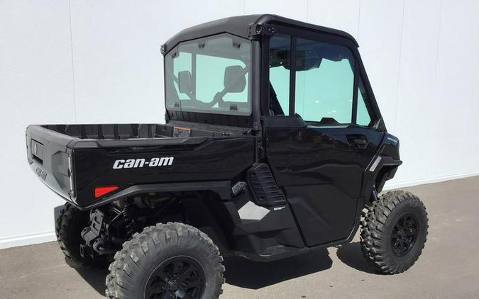 2026 Can-Am® Defender XT CAB HD11 With 10.25 in.display