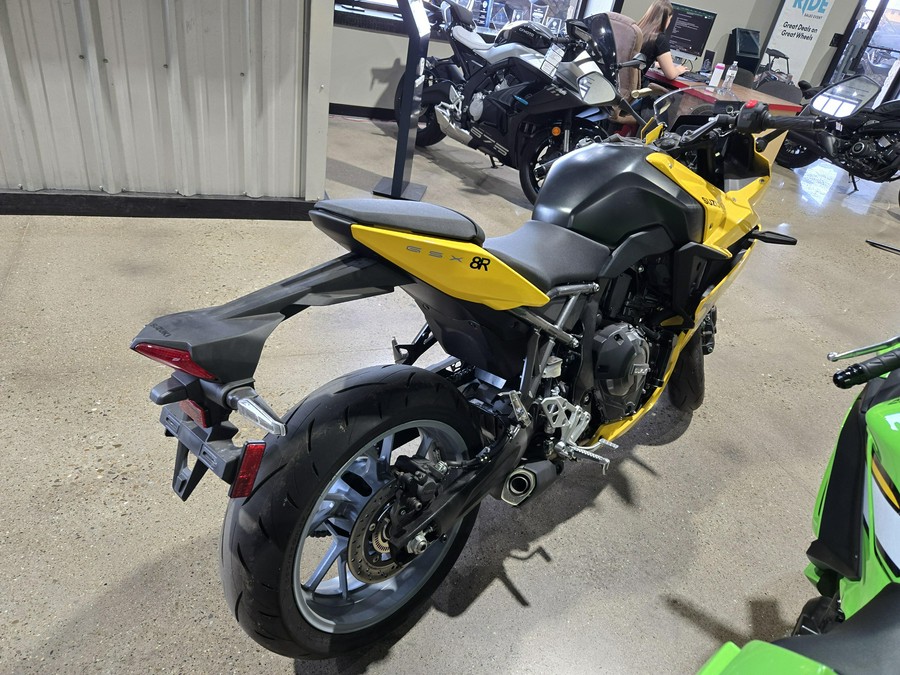 2024 SUZUKI GSXS 8R