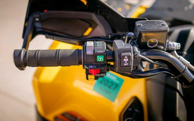 2023 Can-Am® Outlander MAX XT 700