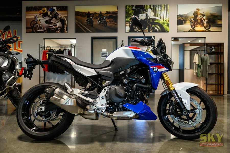 2024 BMW F 900 R Sport