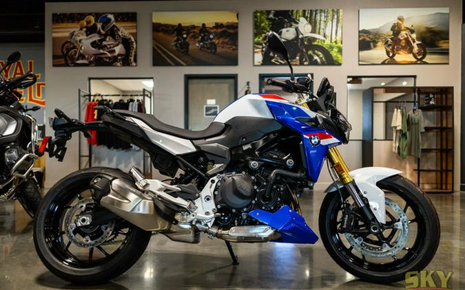 2024 BMW F 900 R Sport