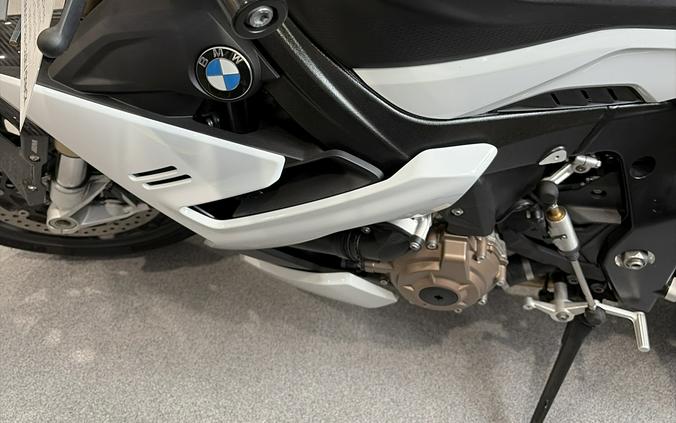 2022 BMW S 1000 R