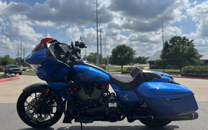 2026 Harley-Davidson® FLTRXSTSE CVO Road Glide ST Electric Coast