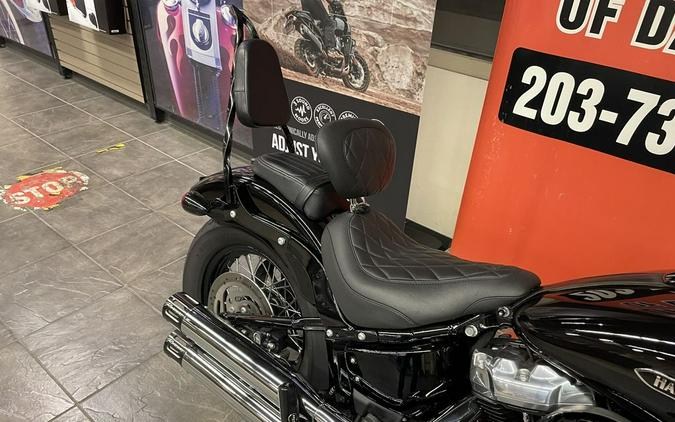 2018 Harley-Davidson® FLSL - Softail® Softail Slim®