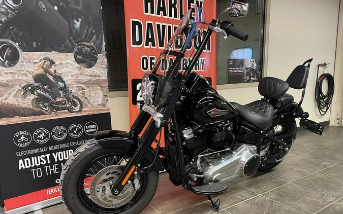 2018 Harley-Davidson® FLSL - Softail® Softail Slim®