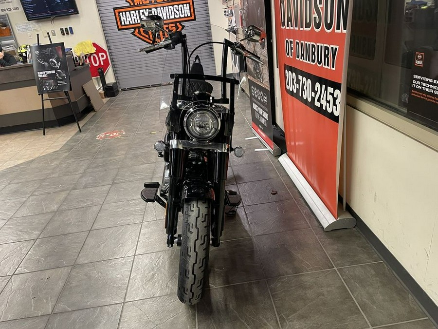 2018 Harley-Davidson® FLSL - Softail® Softail Slim®