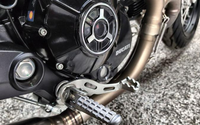 2022 Ducati Scrambler Urban Motard Star White Silk and Ducati GP ’19 Red