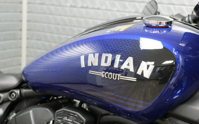 2025 INDIAN MOTORCYCLE SCOUT BOBBER LIMITED WITH TECH PACKAGE