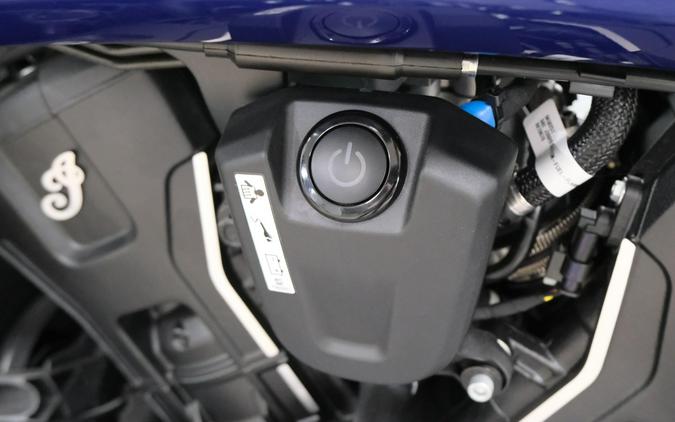 2025 INDIAN MOTORCYCLE SCOUT BOBBER LIMITED WITH TECH PACKAGE