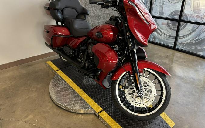 2026 Harley-Davidson® Street Glide Limited FLHXL