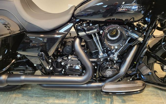 2024 Harley-Davidson® Road Glide® Vivid Black - Black Finish FLTRX