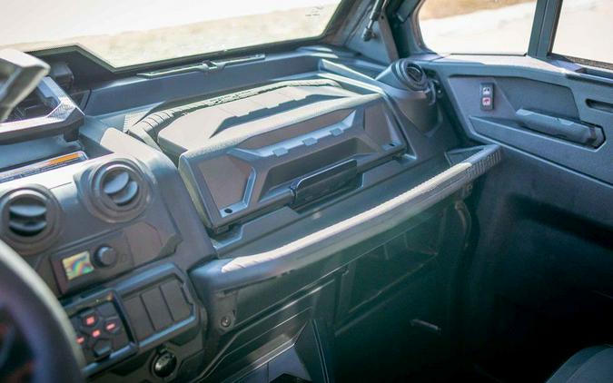 2025 Can-Am® Defender Limited HD10