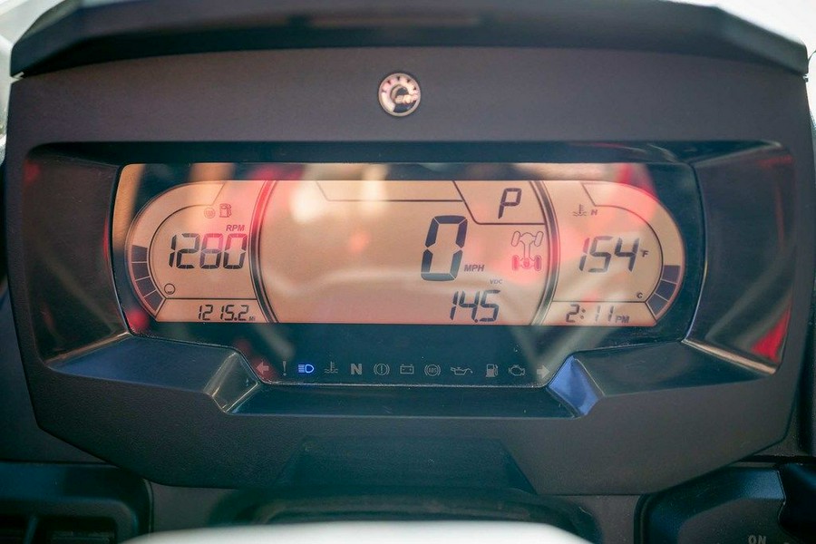 2025 Can-Am® Defender Limited HD10