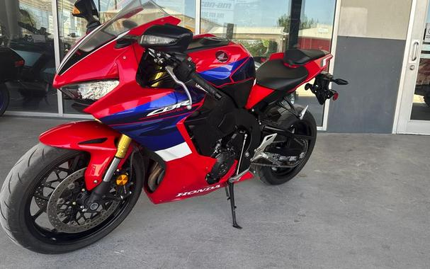 2022 Honda CBR1000RR Base