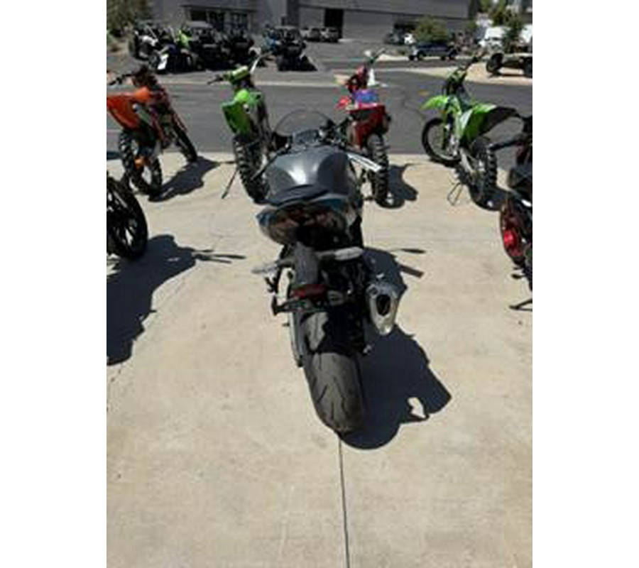 2025 Ninja® ZX™-6R - Kawasaki