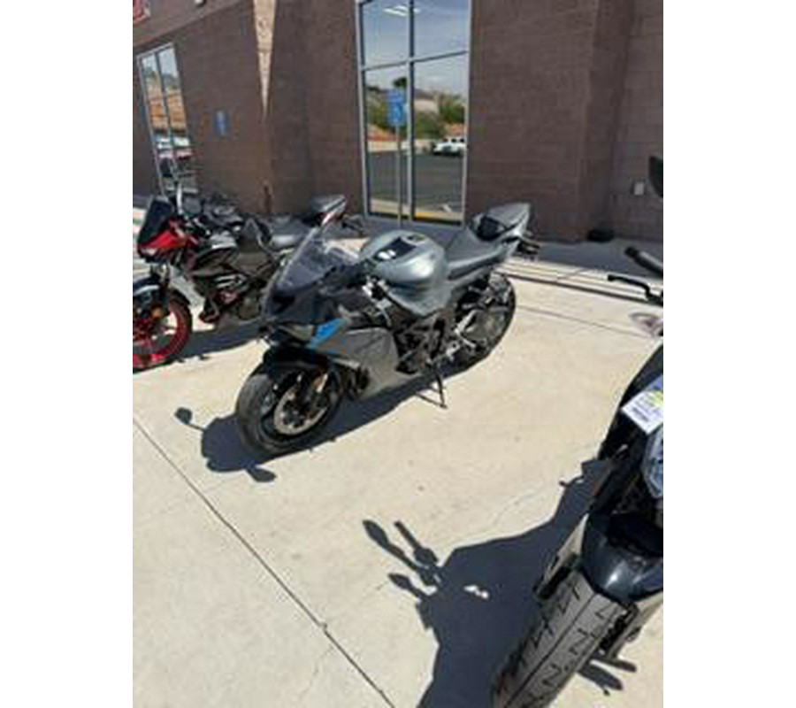 2025 Ninja® ZX™-6R - Kawasaki
