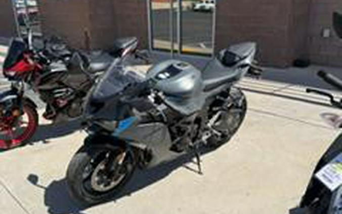 2025 Ninja® ZX™-6R - Kawasaki