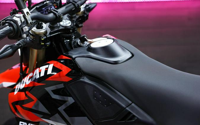2027 Ducati Hypermotard 698 RVE