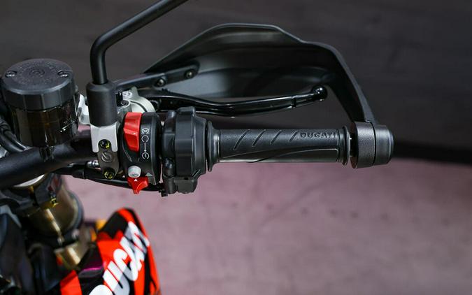 2027 Ducati Hypermotard 698 RVE