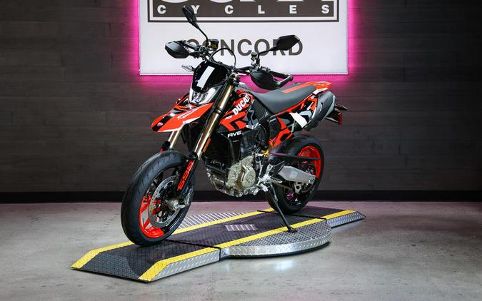 2027 Ducati Hypermotard 698 RVE