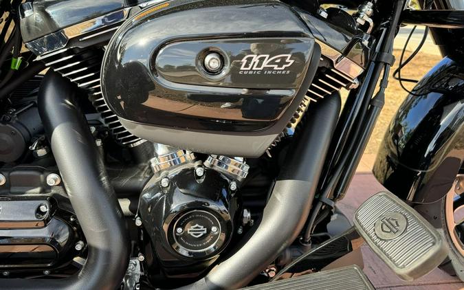 2023 Harley-Davidson® FLTRT - Road Glide® 3