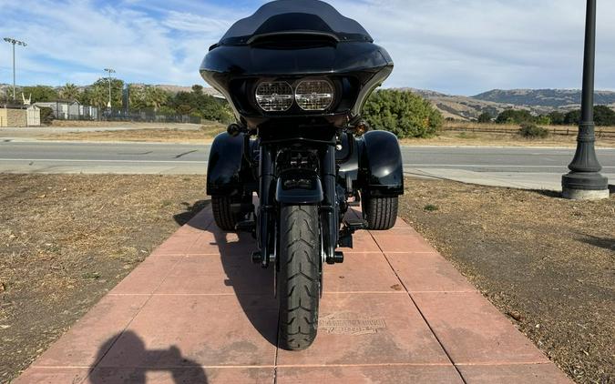 2023 Harley-Davidson® FLTRT - Road Glide® 3