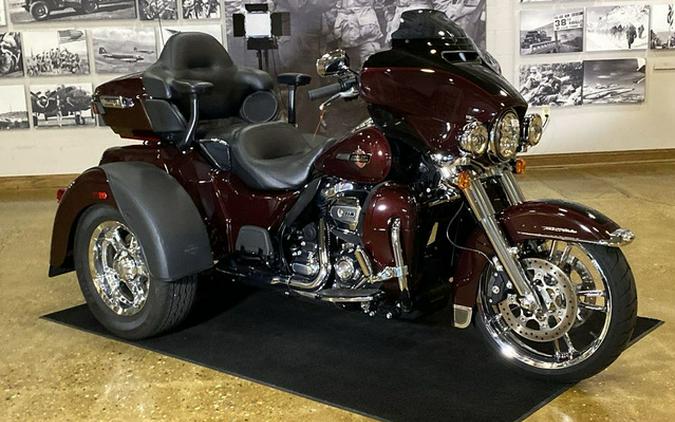 2022 Harley-Davidson FLHTCUTG - Tri Glide Ultra