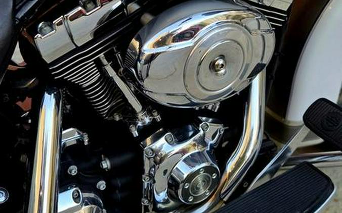 2008 Harley-Davidson® FLHTC - Electra Glide® Classic