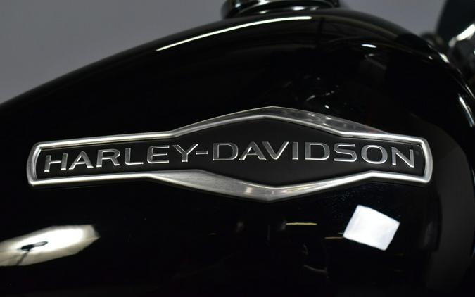 2019 Harley-Davidson Sport Glide FLSB
