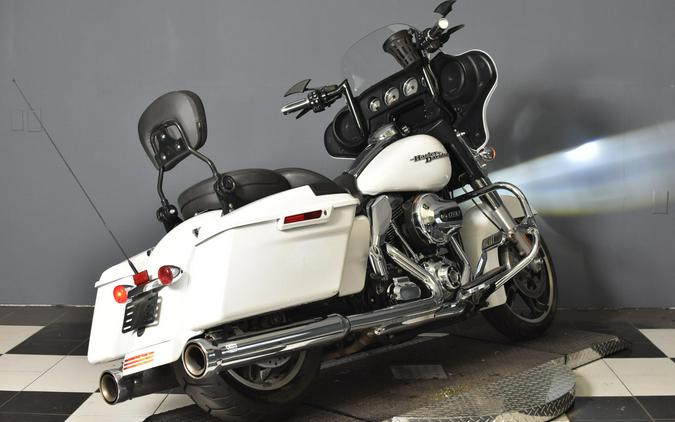 2016 Harley-Davidson Street Glide Crushed Ice Pearl flhx