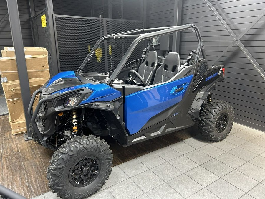 2023 Can-Am™ Commander XT 700