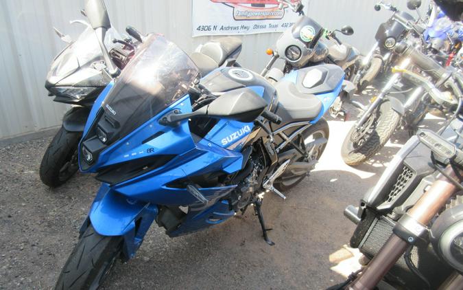 2024 SUZUKI GSX-8R