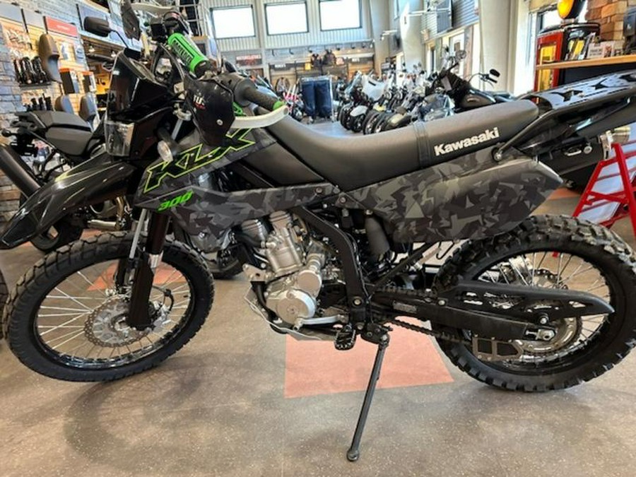 2022 Kawasaki KLX®300 Camo