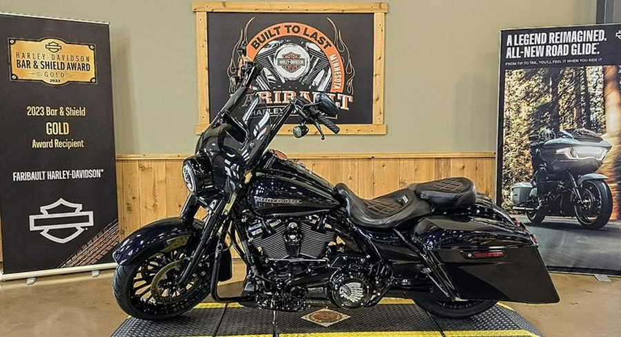 2019 Harley-Davidson® FLHRXS - Road King® Special