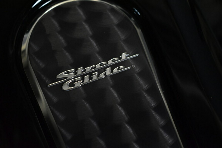 2018 Harley-Davidson Street Glide Special FLHXS