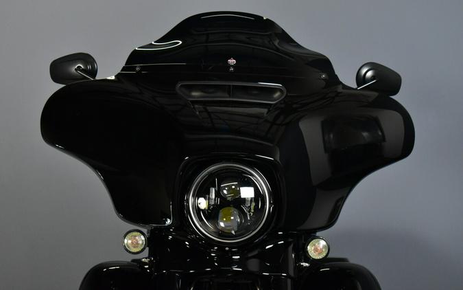 2018 Harley-Davidson Street Glide Special FLHXS