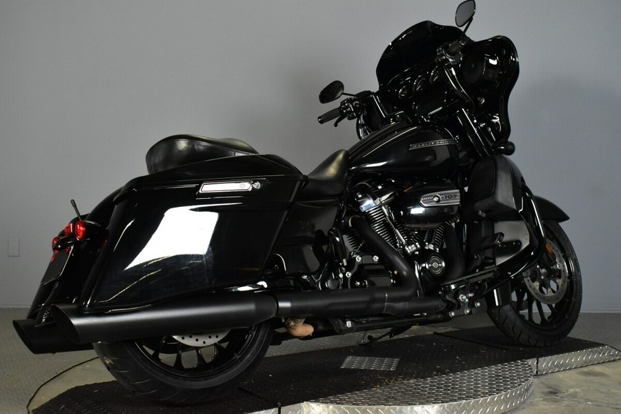 2018 Harley-Davidson Street Glide Special FLHXS