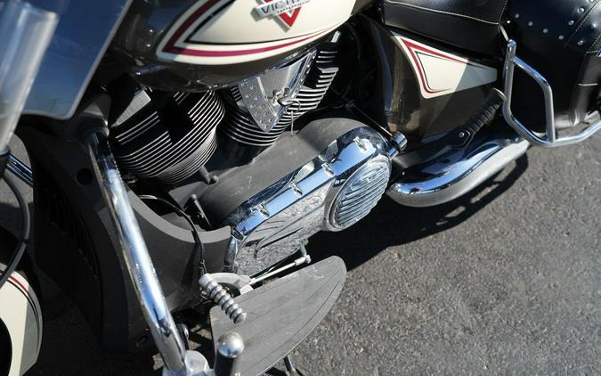 2014 Victory Motorcycles Cross Roads Classic Two-Tone Bronze Mist Khaki