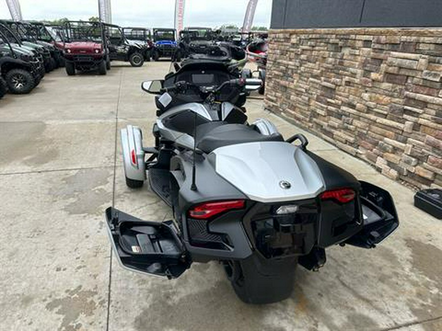 2023 Can-Am Spyder RT