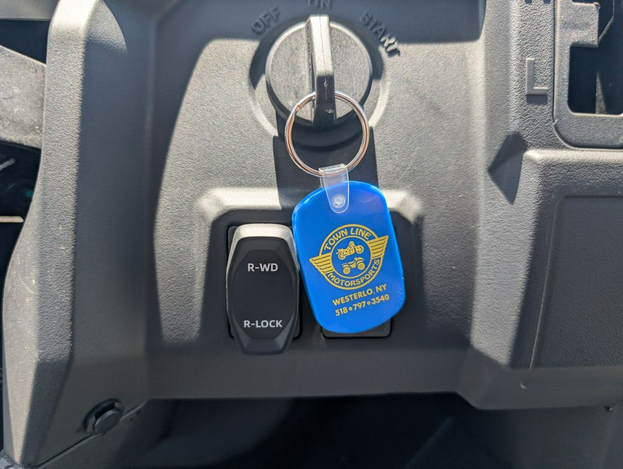 2025 CFMOTO UForce 800 XL