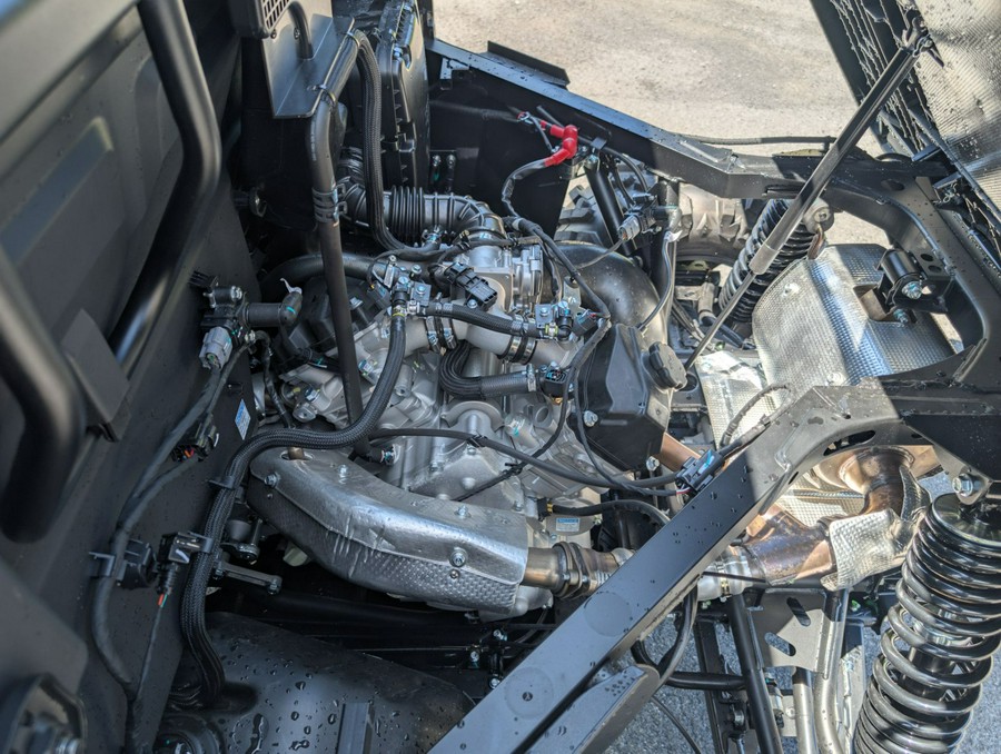 2025 CFMOTO UForce 800 XL