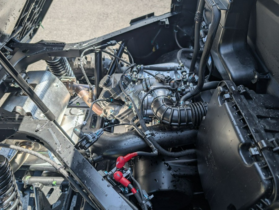 2025 CFMOTO UForce 800 XL