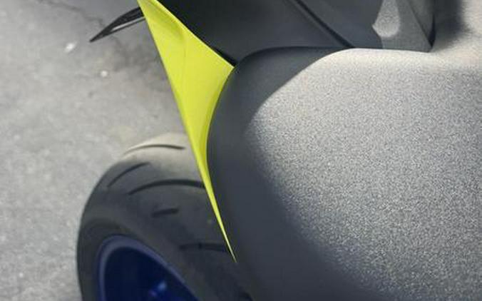 2025 Yamaha R7 Rossi Edition