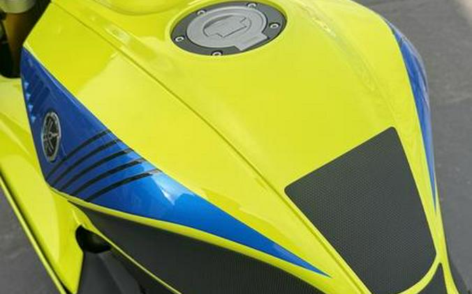 2025 Yamaha R7 Rossi Edition