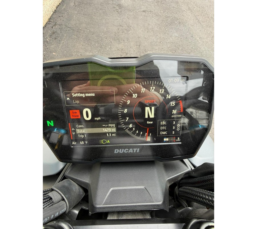 2024 Ducati Streetfighter V4 S