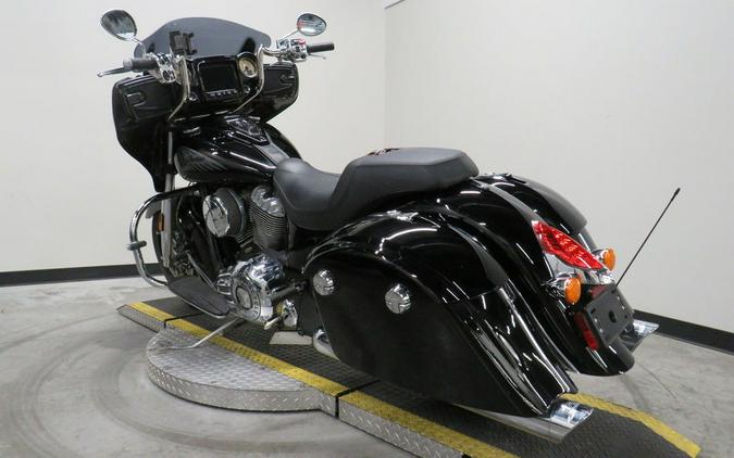 2017 Indian Motorcycle® Chieftain® Limited Thunder Black