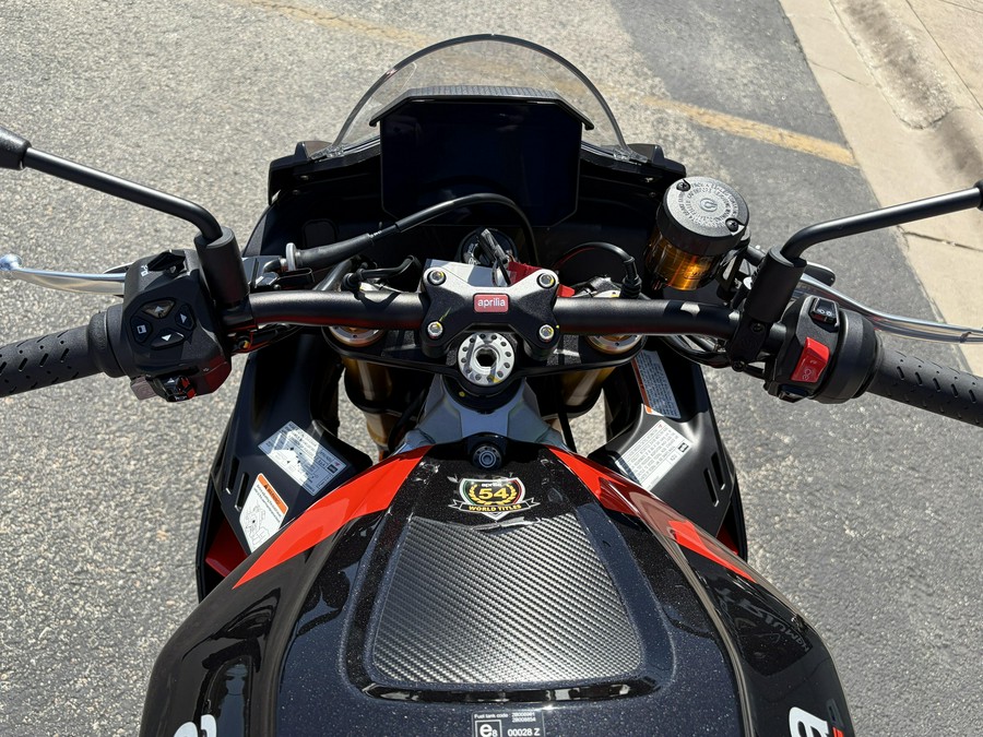 2021 Aprilia Tuono V4